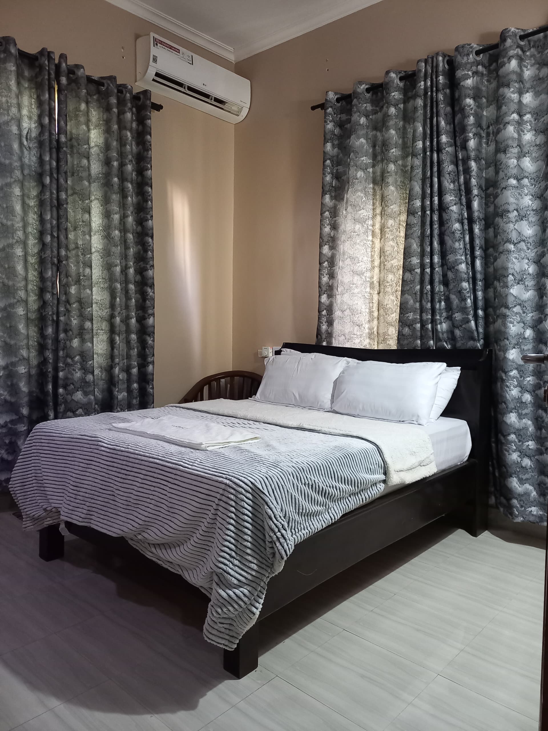 Vancouver One - Living Room